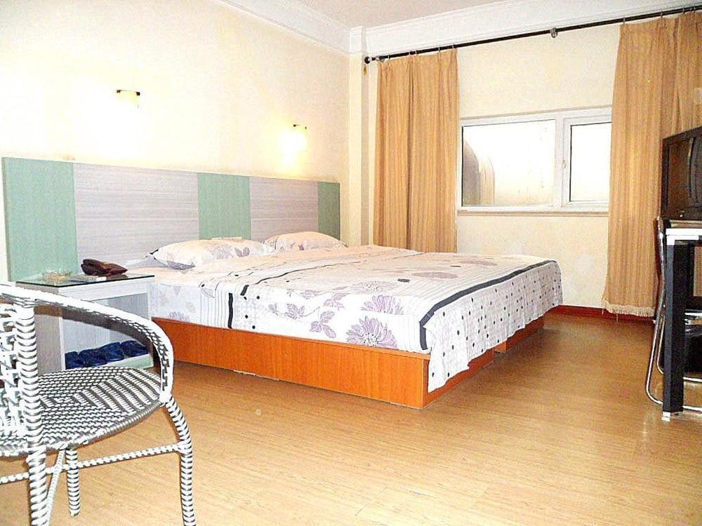 Jinkailai Business Hotel Qingdao Beer Street Zewnętrze zdjęcie